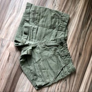 BP green cotton shorts